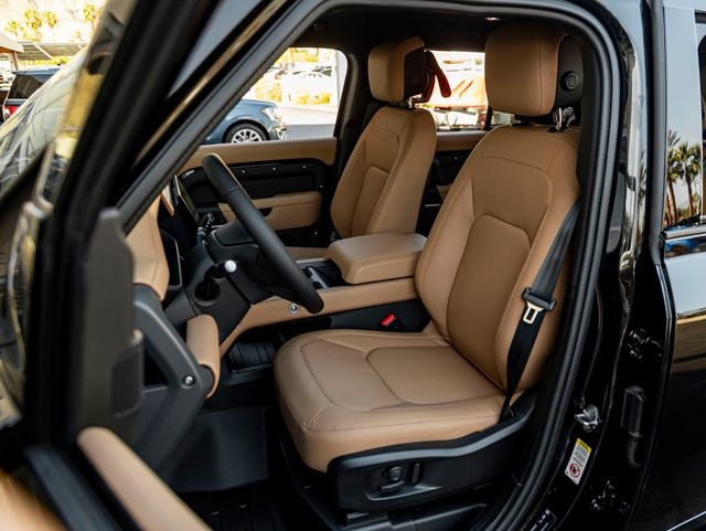 2026 Land Rover Defender 110 X-Dynamic SE