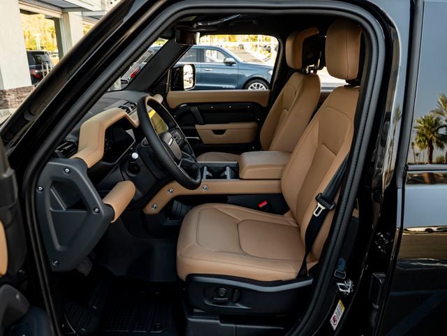 2026 Land Rover Defender 110 X-Dynamic SE
