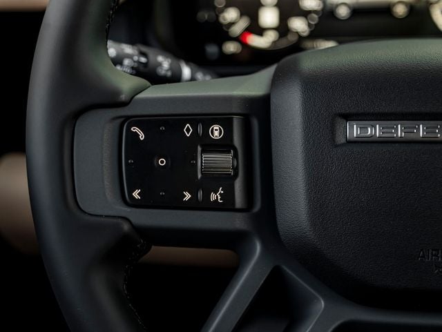 2026 Land Rover Defender 110 X-Dynamic SE