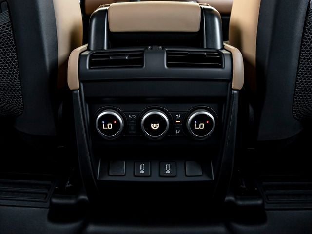 2026 Land Rover Defender 110 X-Dynamic SE