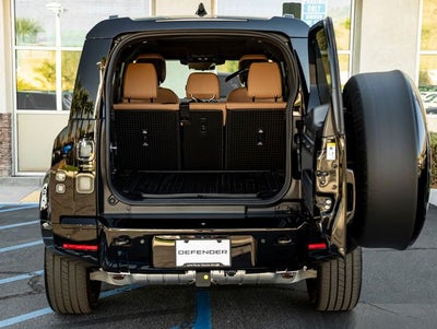 2026 Land Rover Defender 110 X-Dynamic SE