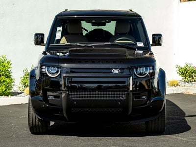 2026 Land Rover Defender 110 X-Dynamic SE