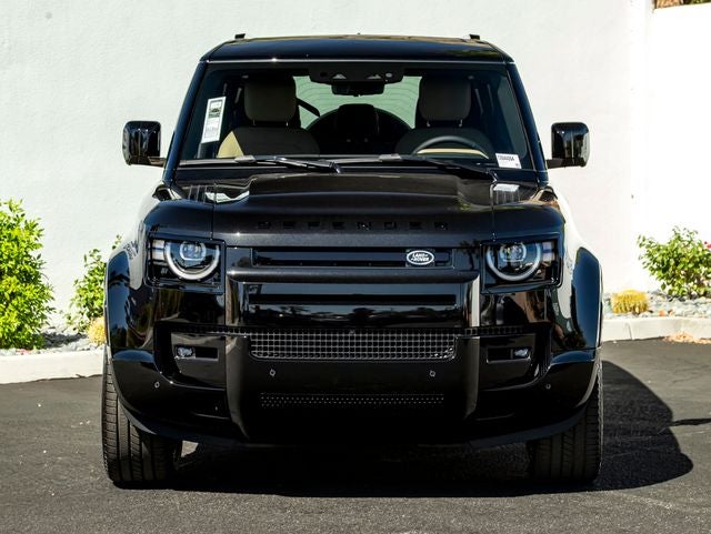 2026 Land Rover Defender 110 X-Dynamic SE