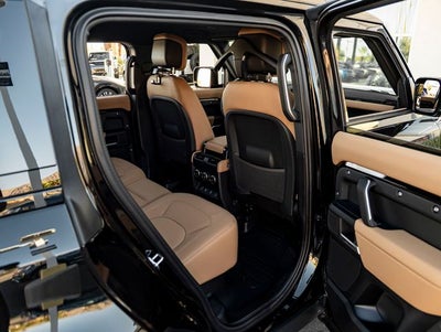 2026 Land Rover Defender 110 X-Dynamic SE
