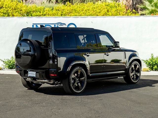 2026 Land Rover Defender 110 X-Dynamic SE