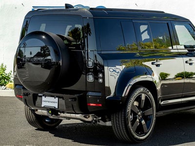 2026 Land Rover Defender 110 X-Dynamic SE