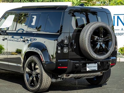 2026 Land Rover Defender 110 X-Dynamic SE