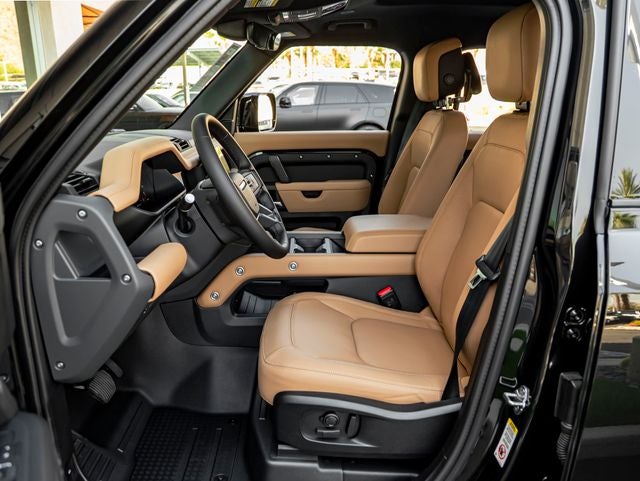2026 Land Rover Defender 110 X-Dynamic SE