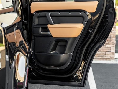 2026 Land Rover Defender 110 X-Dynamic SE