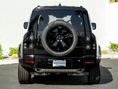 2026 Land Rover Defender 110 X-Dynamic SE
