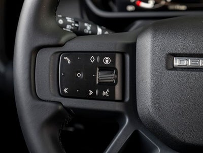 2026 Land Rover Defender 110 X-Dynamic SE