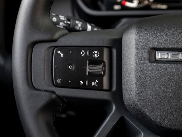 2026 Land Rover Defender 110 X-Dynamic SE