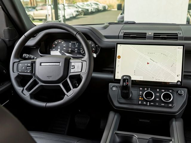 2026 Land Rover Defender 110 X-Dynamic SE