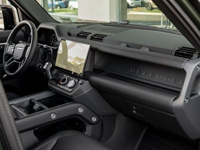 2026 Land Rover Defender 110 X-Dynamic SE