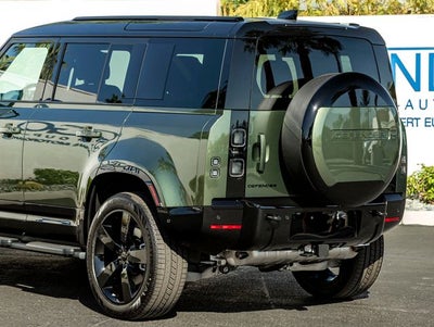 2026 Land Rover Defender 110 X-Dynamic SE