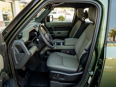 2026 Land Rover Defender 110 X-Dynamic SE