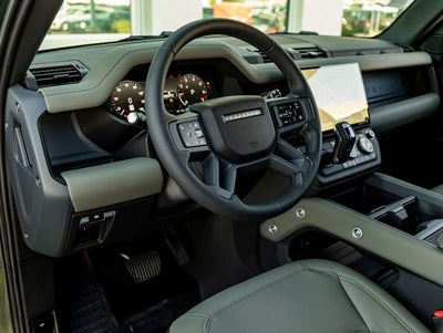 2026 Land Rover Defender 110 X-Dynamic SE