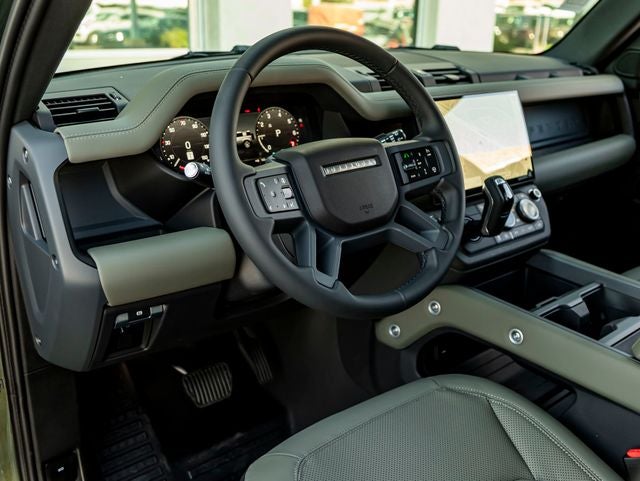 2026 Land Rover Defender 110 X-Dynamic SE