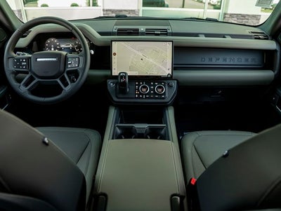 2026 Land Rover Defender 110 X-Dynamic SE