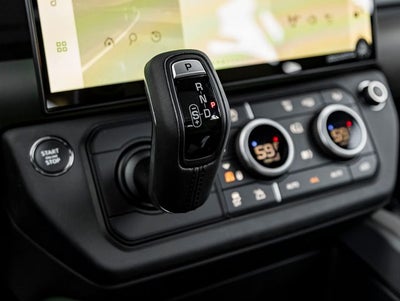 2026 Land Rover Defender 110 X-Dynamic SE