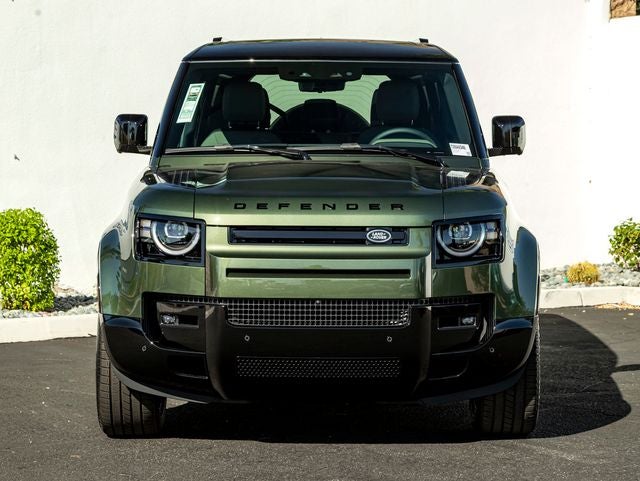 2026 Land Rover Defender 110 X-Dynamic SE