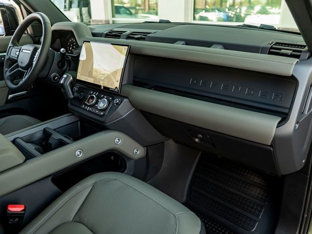 2026 Land Rover Defender 110 X-Dynamic SE