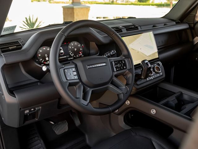 2026 Land Rover Defender 110 X-Dynamic SE