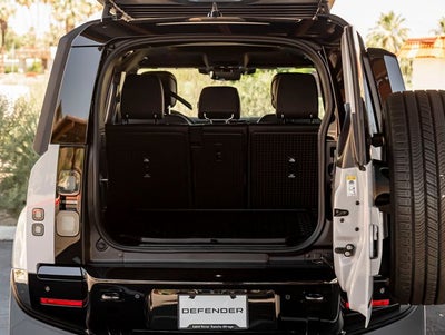 2026 Land Rover Defender 110 X-Dynamic SE