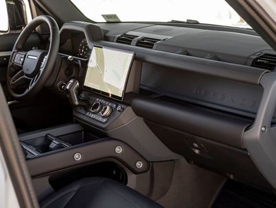 2026 Land Rover Defender 110 X-Dynamic SE