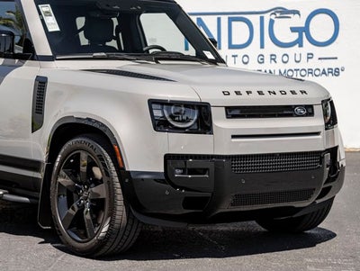 2026 Land Rover Defender 110 X-Dynamic SE