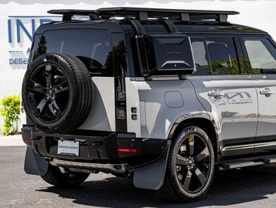 2026 Land Rover Defender 110 X-Dynamic SE