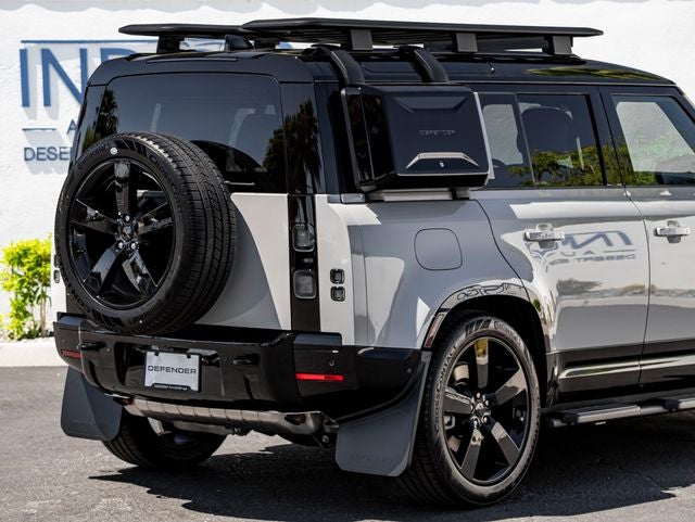 2026 Land Rover Defender 110 X-Dynamic SE