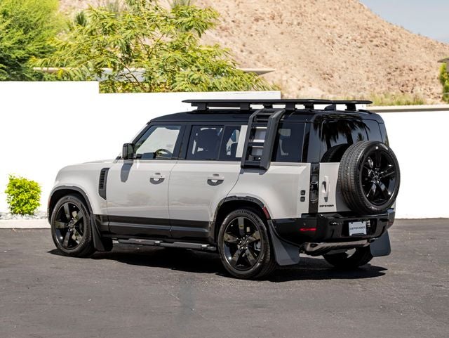 2026 Land Rover Defender 110 X-Dynamic SE