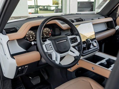 2026 Land Rover Defender 110 X-Dynamic SE