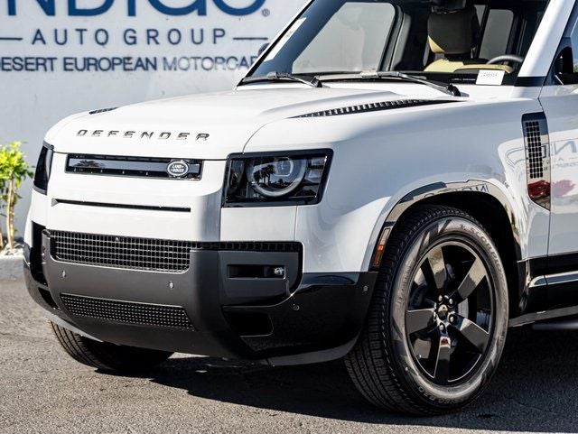 2026 Land Rover Defender 110 X-Dynamic SE