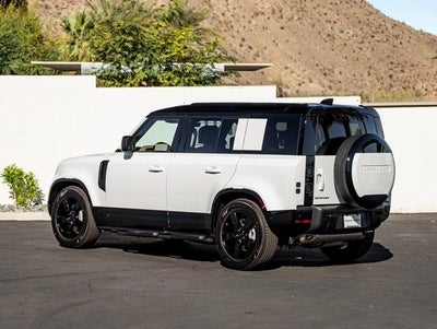 2026 Land Rover Defender 110 X-Dynamic SE