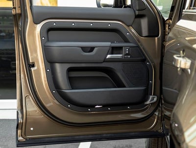 2026 Land Rover Defender 110 X-Dynamic SE