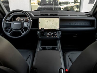 2026 Land Rover Defender 110 X-Dynamic SE