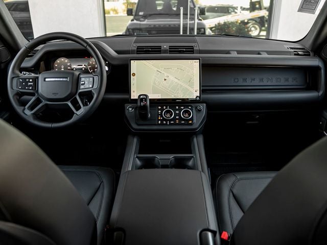 2026 Land Rover Defender 110 X-Dynamic SE