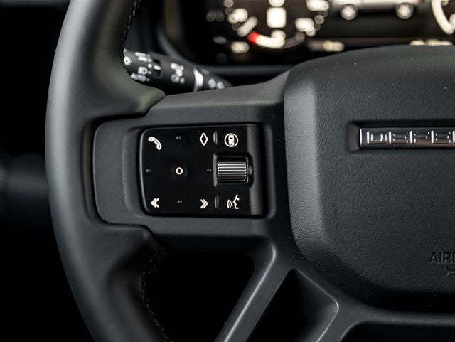 2026 Land Rover Defender 110 X-Dynamic SE