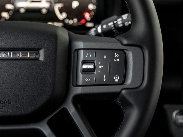 2026 Land Rover Defender 110 X-Dynamic SE