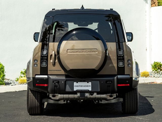 2026 Land Rover Defender 110 X-Dynamic SE