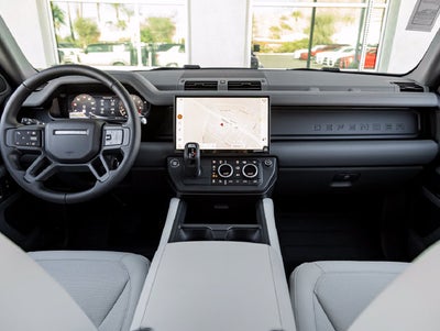 2026 Land Rover Defender 110 X-Dynamic SE