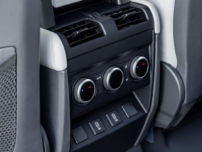 2026 Land Rover Defender 110 X-Dynamic SE