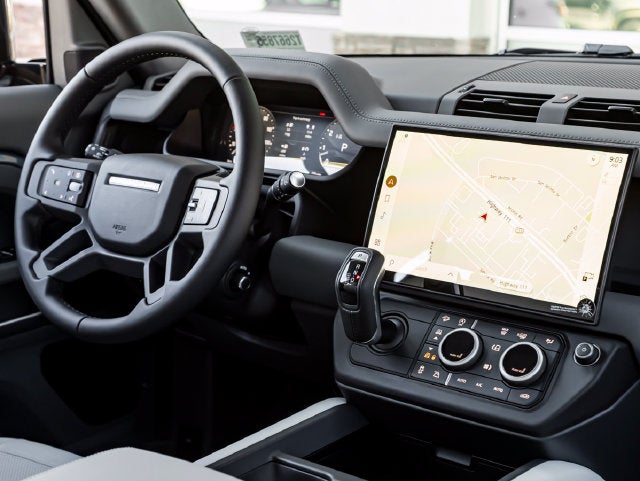 2026 Land Rover Defender 110 X-Dynamic SE