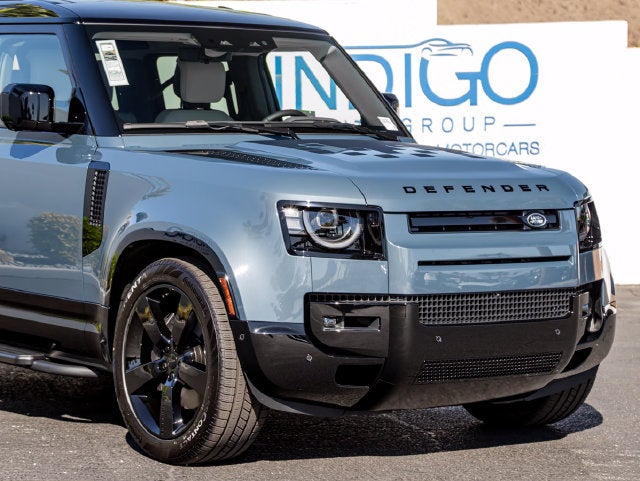 2026 Land Rover Defender 110 X-Dynamic SE