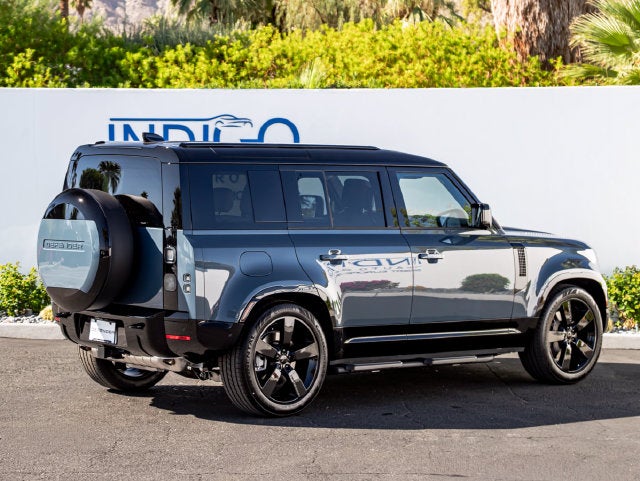 2026 Land Rover Defender 110 X-Dynamic SE