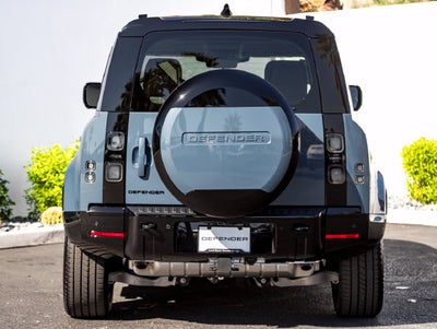 2026 Land Rover Defender 110 X-Dynamic SE