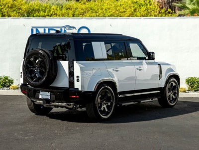 2026 Land Rover Defender 110 X-Dynamic SE