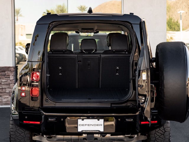 2024 Land Rover Defender 110 X-Dynamic SE